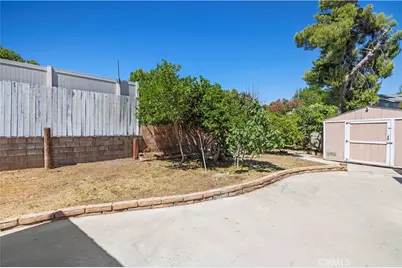 28020 Newbird Drive, Saugus, CA 91350 - Photo 27