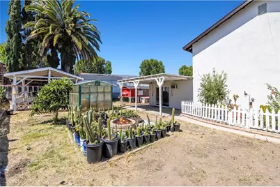28020 Newbird Drive, Saugus, CA 91350 - Photo 31