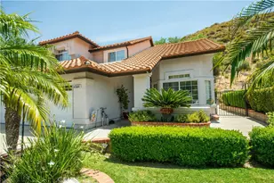 28722 Darrow, Saugus, CA 91390 - Photo 3
