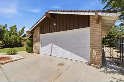 44050 27th, Lancaster, CA 93536 - Photo 5