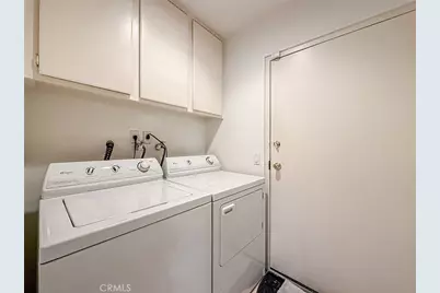 18100 Burbank Boulevard #24, Tarzana, CA 91356 - Photo 33