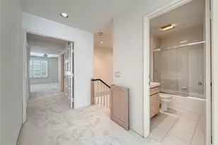18100 Burbank Blvd, Tarzana, CA 91356 - Photo 23
