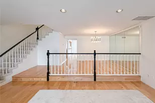 18100 Burbank Blvd, Tarzana, CA 91356 - Photo 7