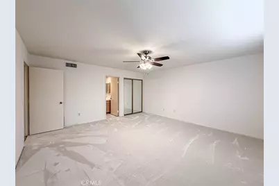 18100 Burbank Boulevard #24, Tarzana, CA 91356 - Photo 31