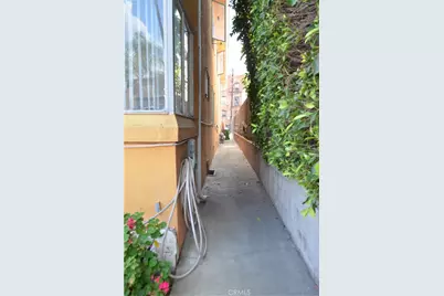 749 S Berendo, Los Angeles, CA 90005 - Photo 21