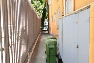 749 S Berendo, Los Angeles, CA 90005 - Photo 17
