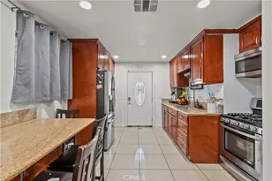 13400 Herron St, Sylmar, CA 91342 - Photo 9