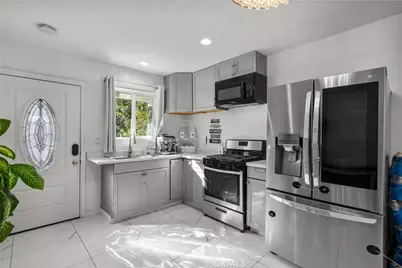 13400 Herron St, Sylmar, CA 91342 - Photo 29