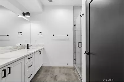 11324 Victory Boulevard, North Hollywood, CA 91606 - Photo 5