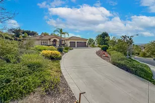 751 Parmenter Ct, Thousand Oaks, CA 91362 - Photo 3