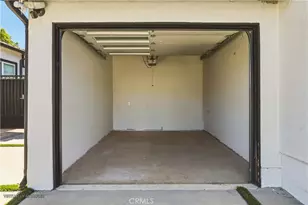 5907 Encino Ave, Encino, CA 91316 - Photo 25
