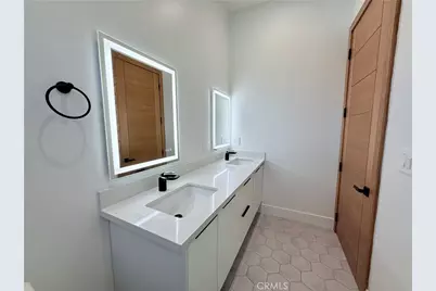 6900 Corbin Avenue, Reseda, CA 91335 - Photo 43