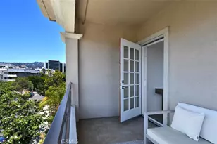 432 S Willaman Dr, Los Angeles, CA 90048 - Photo 31