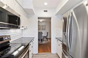 15248 Dickens Street, Sherman Oaks, CA 91403 - Photo 17