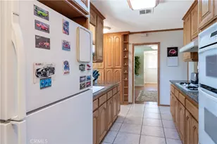 8101 Delco, Winnetka, CA 91306 - Photo 13
