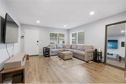 1346 E Hillcrest #40, Thousand Oaks, CA 91362 - Photo 3
