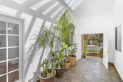 26096 Adamor Road, Calabasas, CA 91302 - Photo 5