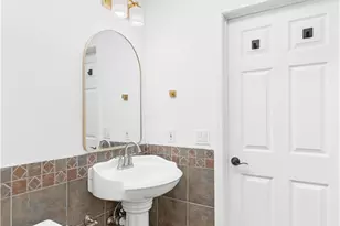26096 Adamor Rd, Calabasas, CA 91302 - Photo 45