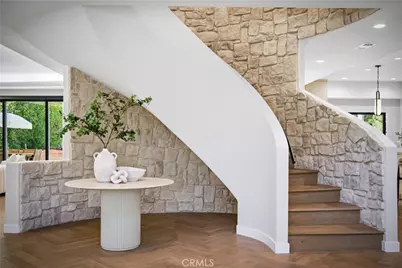 17437 Oak Creek Court, Encino, CA 91316 - Photo 5
