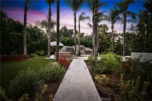 17437 Oak Creek Ct, Encino, CA 91316 - Photo 55
