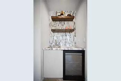 17437 Oak Creek Court, Encino, CA 91316 - Photo 29
