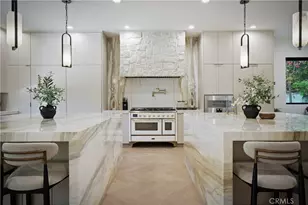 17437 Oak Creek Ct, Encino, CA 91316 - Photo 15
