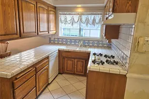 9758 Rhea Ave, Northridge, CA 91324 - Photo 13