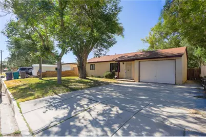 1109 W Lumber Street, Lancaster, CA 93534 - Photo 1