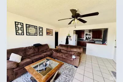 713 Iris, Bakersfield, CA 93308 - Photo 5