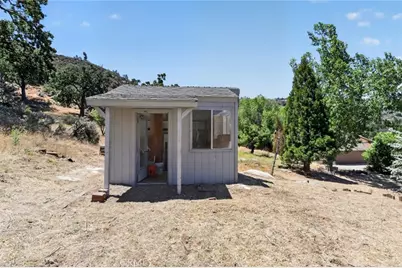 29560 Butterfield, Tehachapi, CA 93561 - Photo 31