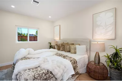 15725 Drell Street, Sylmar, CA 91342 - Photo 9