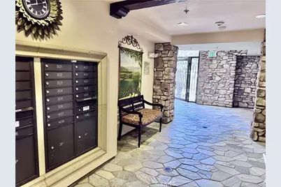 13200 Moorpark #203, Sherman Oaks, CA 91423 - Photo 11