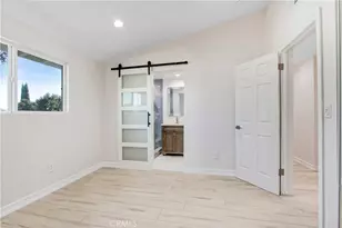 9661 Hayvenhurst Ave, Northridge, CA 91343 - Photo 19