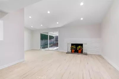 9661 Hayvenhurst Avenue, Northridge, CA 91343 - Photo 23