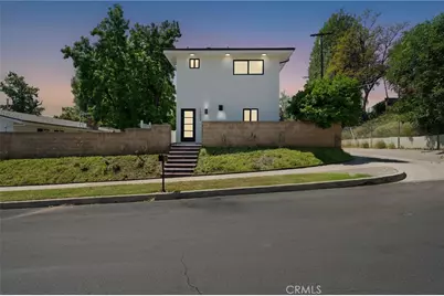 9661 Hayvenhurst Avenue, Northridge, CA 91343 - Photo 31