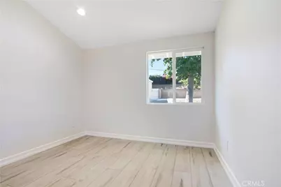 9661 Hayvenhurst Avenue, Northridge, CA 91343 - Photo 11