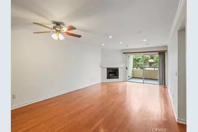 5540 S Owensmouth Avenue #107, Woodland Hills, CA 91367 - Photo 3