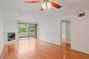 5540 S Owensmouth Ave, Woodland Hills, CA 91367 - Photo 13