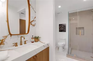 335 S Parish Pl, Burbank, CA 91506 - Photo 19