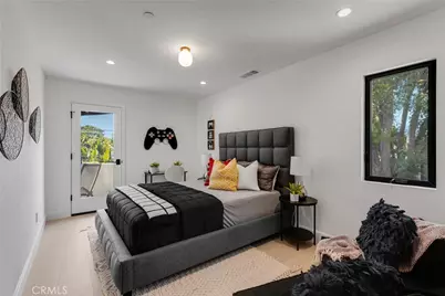 335 S Parish Place, Burbank, CA 91506 - Photo 23