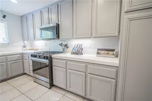 25708 Holiday Cir, Stevenson Ranch, CA 91381 - Photo 19