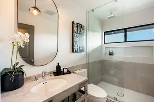 4234 Alhama Dr, Woodland Hills, CA 91364 - Photo 19