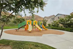22041 Barrington Way, Saugus, CA 91350 - Photo 15