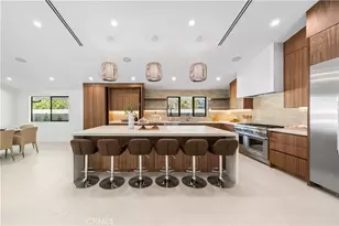 16105 Clear Oak Dr, Encino, CA 91436 - Photo 9