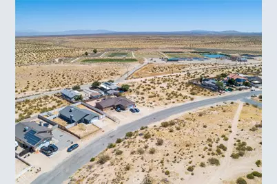 10611 Garibaldi, California City, CA 93505 - Photo 47