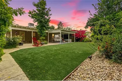 17415 Victory Boulevard, Van Nuys, CA 91406 - Photo 35