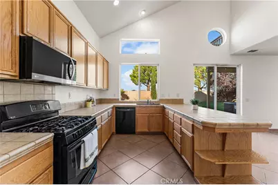 38208 Grant Drive, Palmdale, CA 93552 - Photo 17