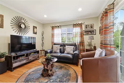 11130 Densmore Avenue, Granada Hills, CA 91344 - Photo 15