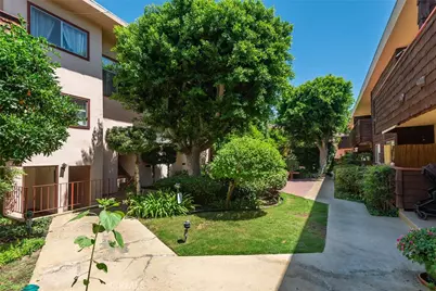 5349 Newcastle #20, Encino, CA 91316 - Photo 3