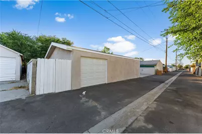 44636 Cedar Avenue, Lancaster, CA 93534 - Photo 9